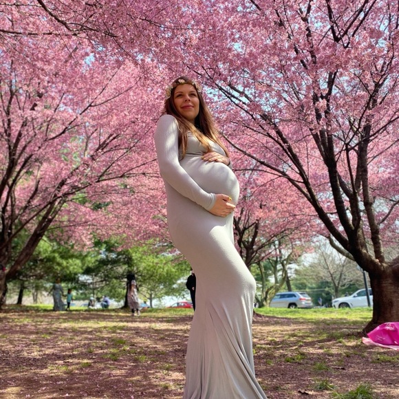 Seraphine Soft Green Maternity mermaid dress baby shower photo shoot S/M fit - Picture 6 of 8